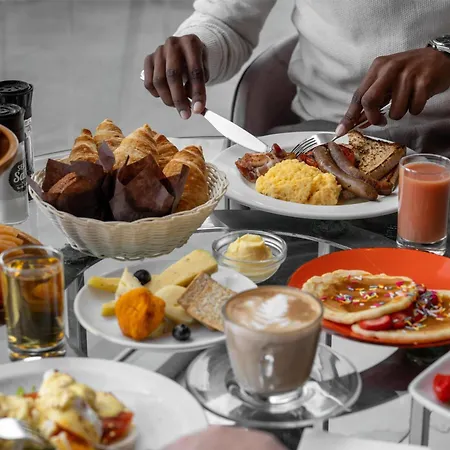 Radisson Blu Gautrain Hotel, Sandton Johannesburg-2