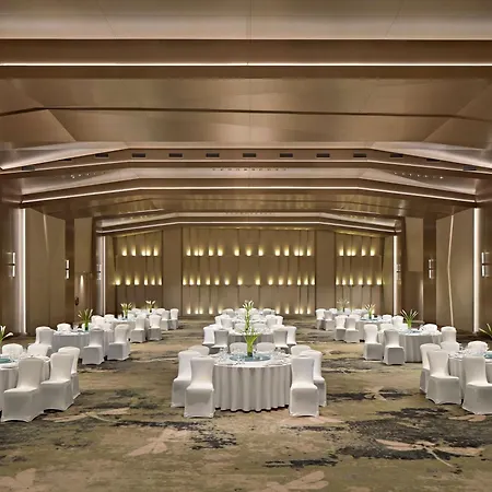 Pullman Danang Beach Resort-2