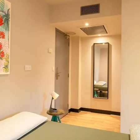 Villa Saint Exupery Beach Hostel-2
