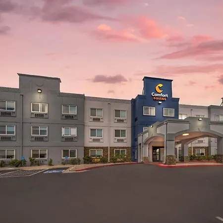 Comfort Suites Albuquerque-North Journal Center-3
