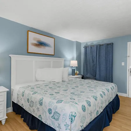 Monterey Bay Suites-3