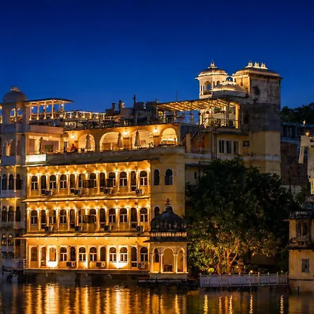 Sarovar - Lake Facing Boutique Hotel On Lake Pichola-3