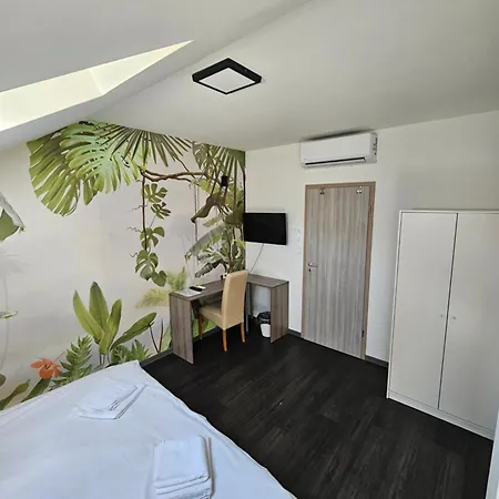 Kaptol Rooms-3