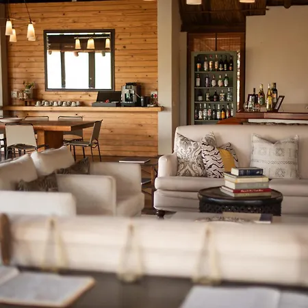 Tshwene Lodge-3