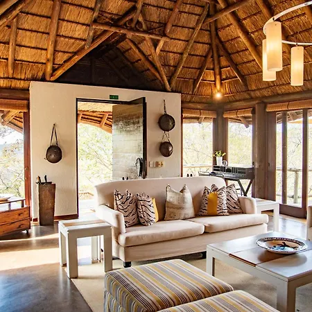 Tshwene Lodge-2