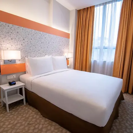 Holiday Inn Express & Suites Johor Bahru By Ihg-2