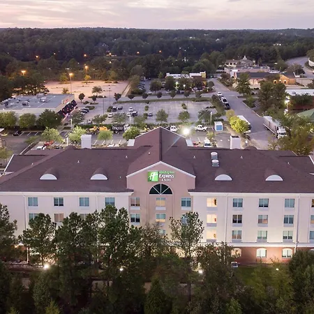 Holiday Inn Express & Suites Columbia-I-26 @ Harbison Blvd By Ihg-3