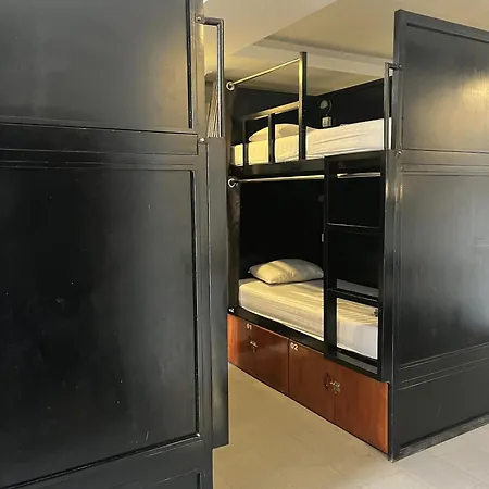 Mad Monkey Hostel Siem Reap-3