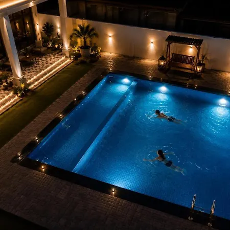 Bay Dreams Beach Hotel & Surf Camp-3
