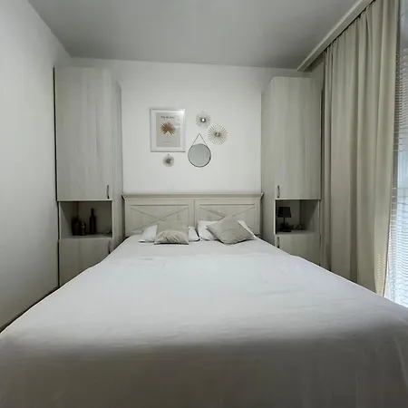 Vip Apartment Avalon-3