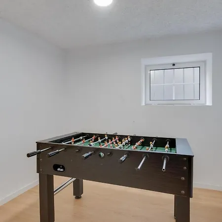 Casa Estufa 25 Garden, Games Room & Parking-2