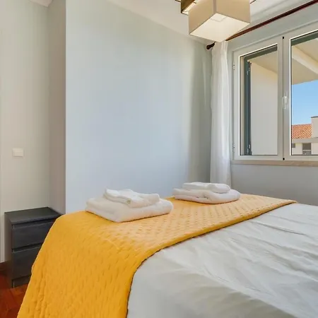 Ajuda I 3Br Apartment Near Lido With Parking-2