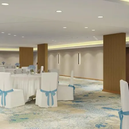 Holiday Inn Jeddah Corniche By Ihg-3