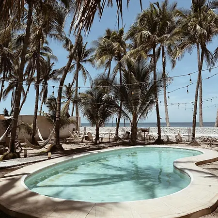 Sunset Surf Villa-2