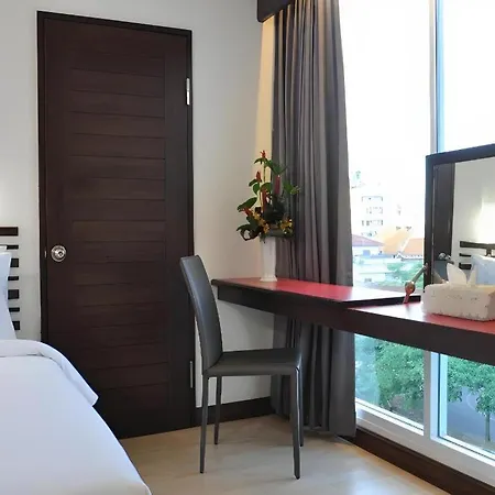 The Color Hotel-2