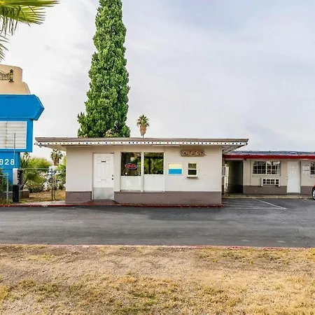 Oyo Gateway Motel Las Vegas North Strip/Fremont St. Area-2