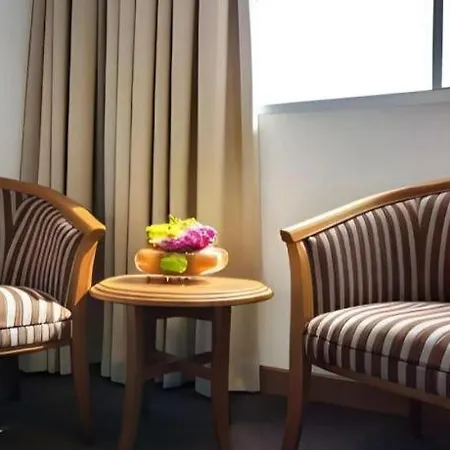 Hotel Continental Penang-3