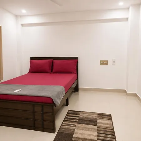New Spacious 2Bhk Apartments In Tirupati Near Railway Station With Fully Equipped Kitchen, Ac Bedrooms, Washing Machine, 24 Hours Water, Caretaker Service, And Ample Space For Car Parking & Ideal For Families And Pilgrims-3