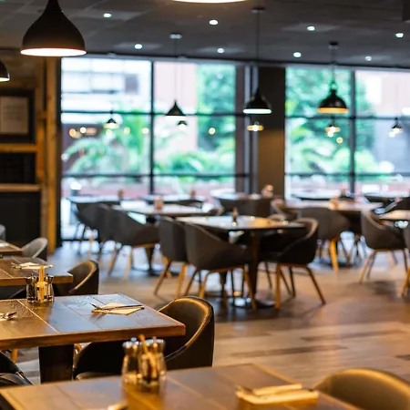 Novotel Leeds Centre-3