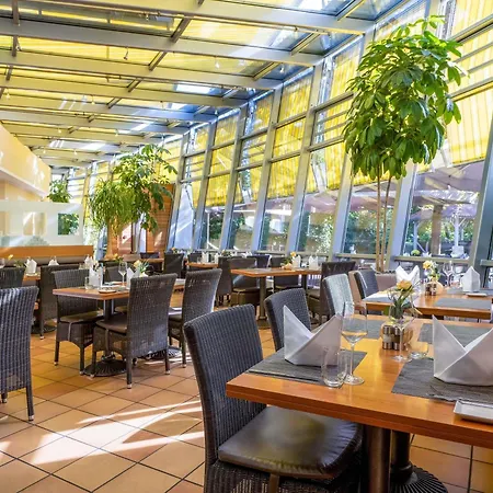 Moevenpick Hotel Muenchen-Airport-3