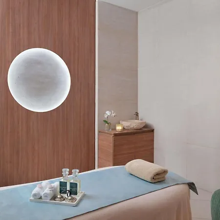 Swissotel Al Murooj Dubai-2