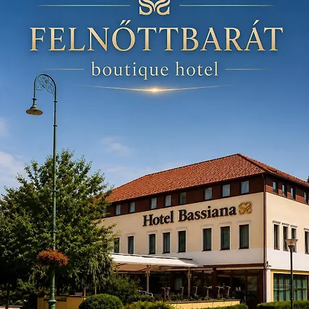 Bassiana Hotel Es Etterem-3