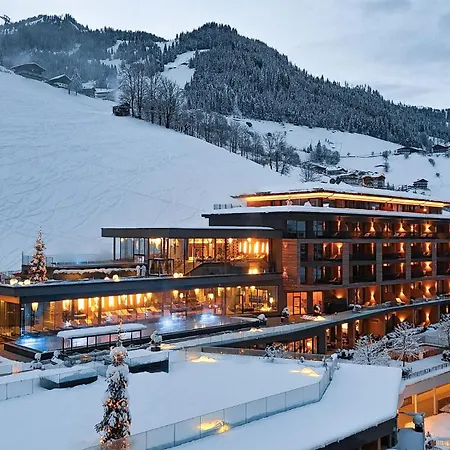 Das Edelweiss - Salzburg Mountain Resort-2