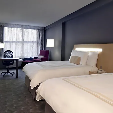 Novotel Montreal Aeroport-3