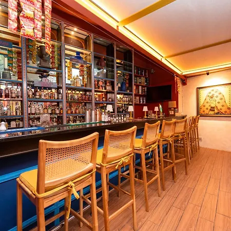 Oakwood Residence Sukhumvit 24 Bangkok-3