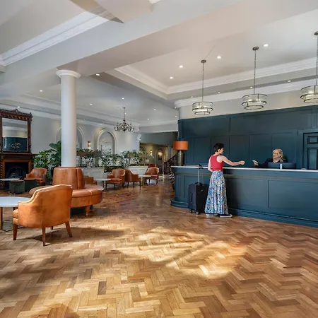 Abbey Court-2