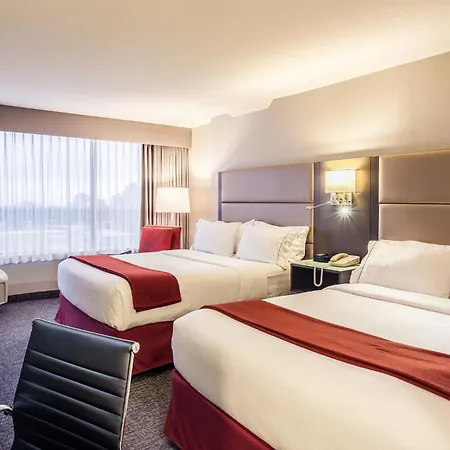 Holiday Inn Express Vancouver-Metrotown-3