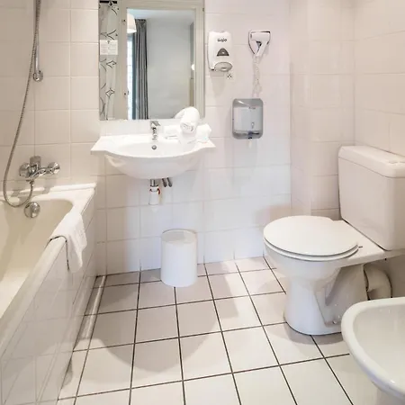 Hotel Notre Dame De France-3