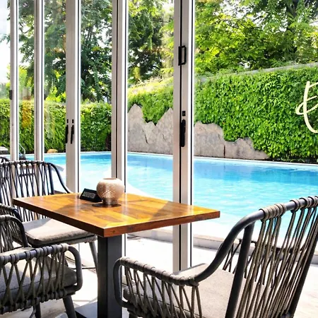 Oakwood Suites Kuningan Jakarta-3