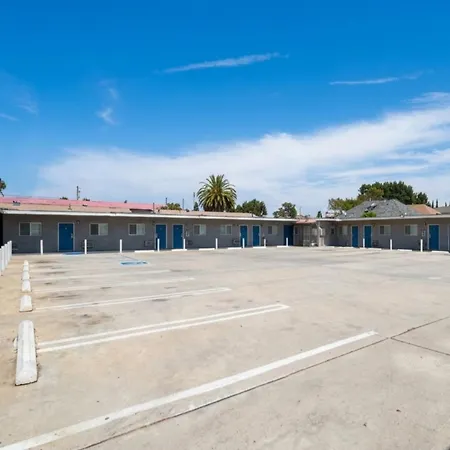 Sand Piper Motel South Central Los Angeles-2