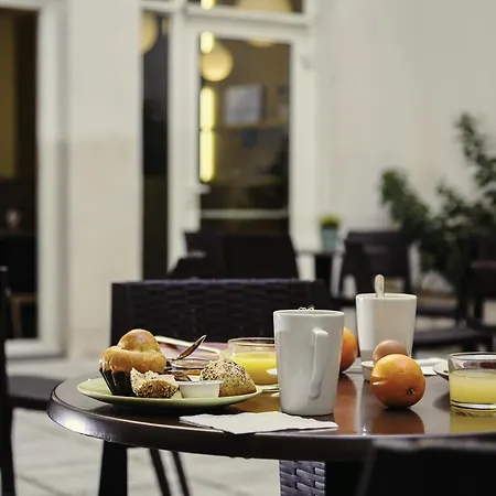 Ibis Styles Marseille Gare Saint-Charles-2