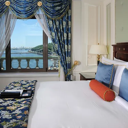Fairmont Grand Hotel Kyiv-3