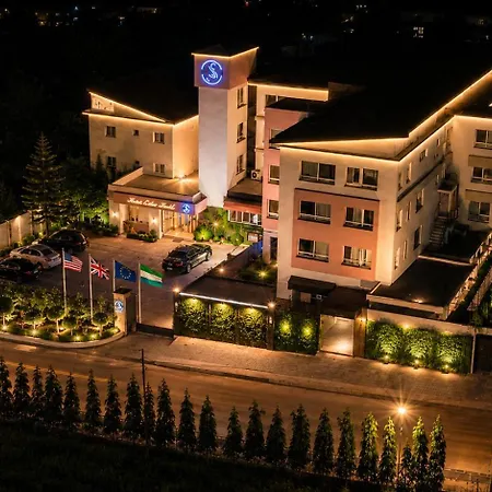 Home Suites Boutique Hotel Freetown-3