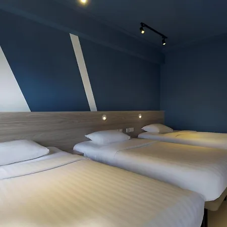 Ibis Budget Phnom Penh Riverside-3