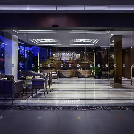 Grand Mercure Yogyakarta Adi Sucipto-3