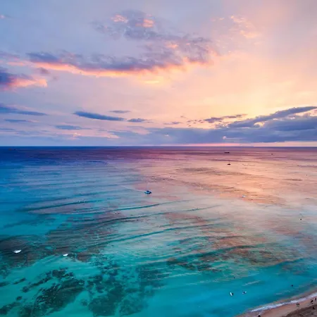 Hyatt Regency Waikiki Beach Resort & Spa-3