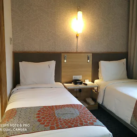 Holiday Inn Express Hyderabad Banjara Hills By Ihg-3