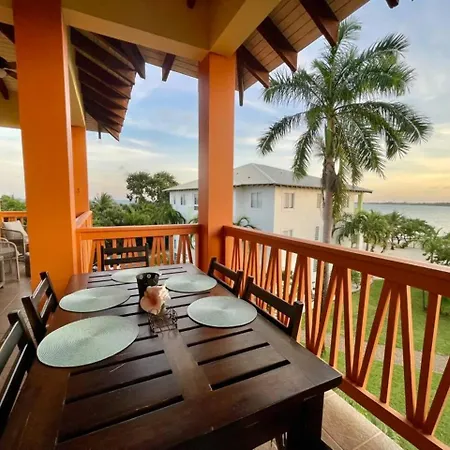 Beach Walkout Condo 112 3Br2Ba Sleeps 8-2