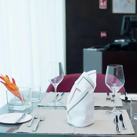 Doubletree By Hilton Pointe-Noire City Centre-3