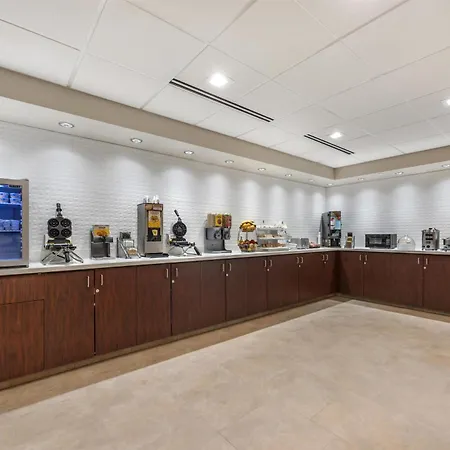 Best Western Plus Portland Airport Hotel & Suites-3
