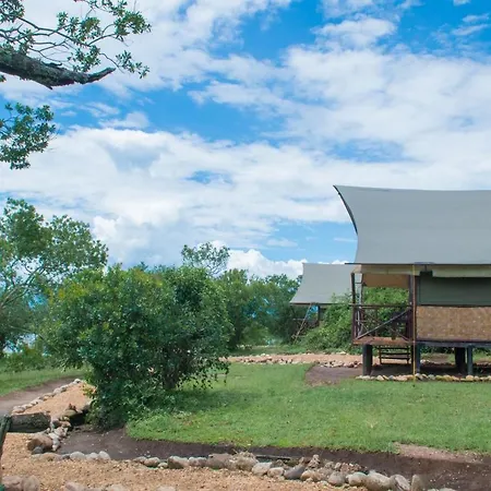 Queen Elizabeth Bush Lodge By Nature Lodges Ltd-3