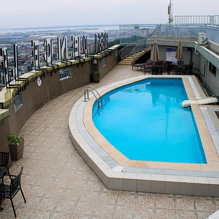 Residence Le Carat Bonapriso-3