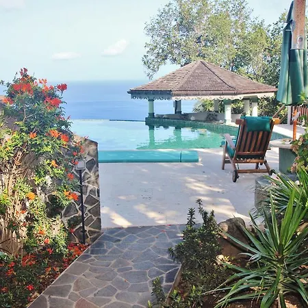 Tropical Hideaway-3
