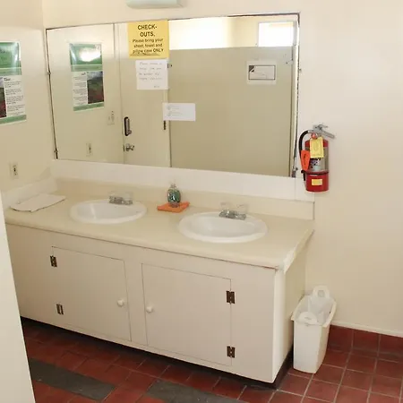 Hostel Honolulu-2