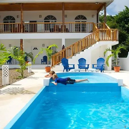 Cosmopolitan Guesthouse-3