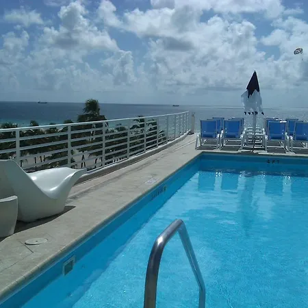 Strand Ocean Drive Suites-3